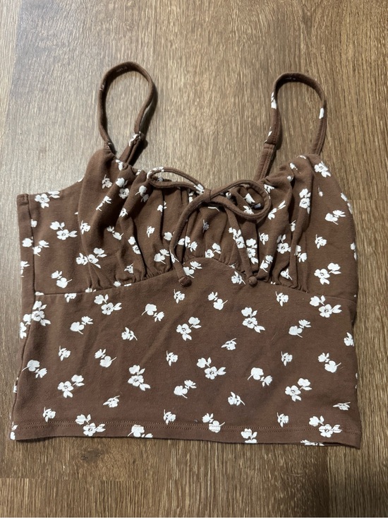 Hollister Tops - Hollister Women's Adjustable Crop Tank Brown White Floral Size S